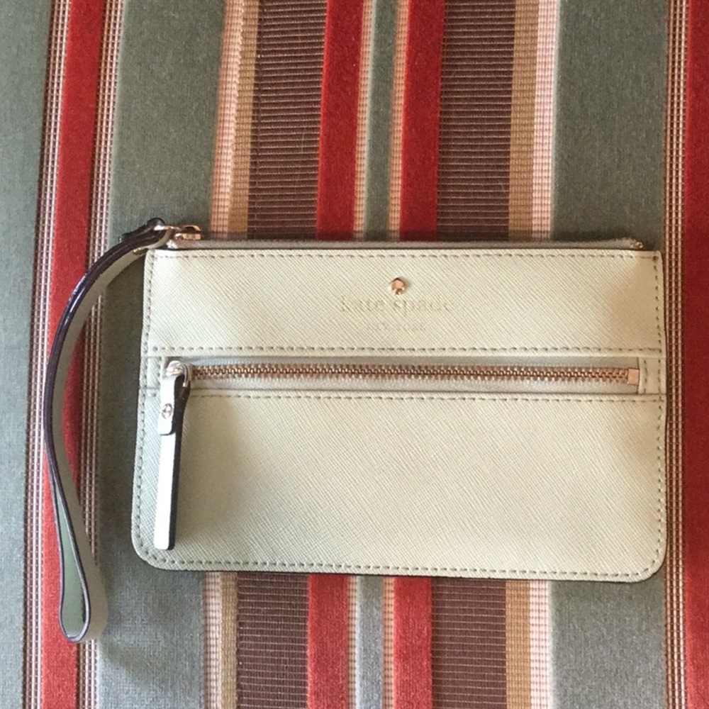 Kate Spade zipper wristlet